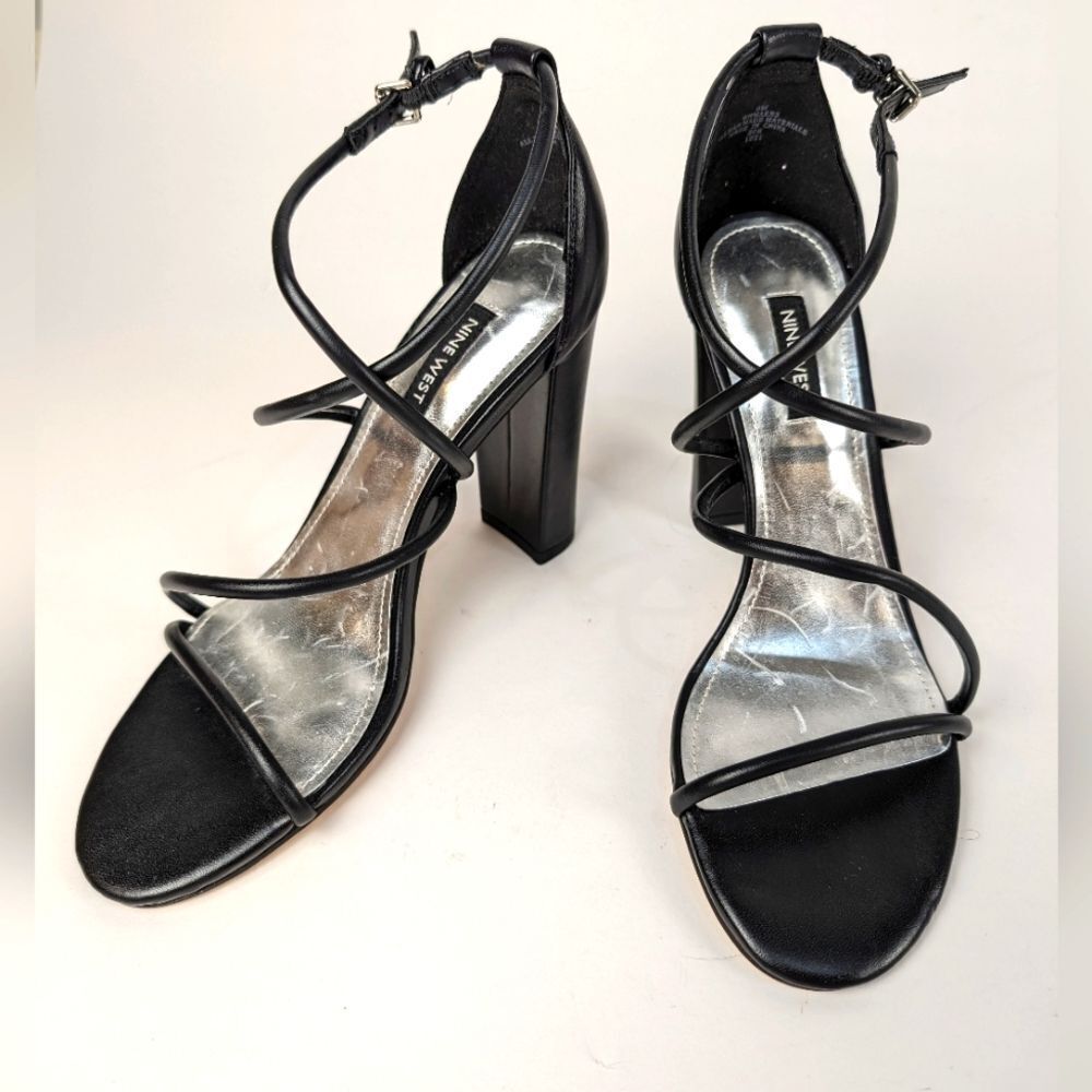 Nine West Black Strapy Heel Sandals Block Heel Buckle Women's Size 8 Summer